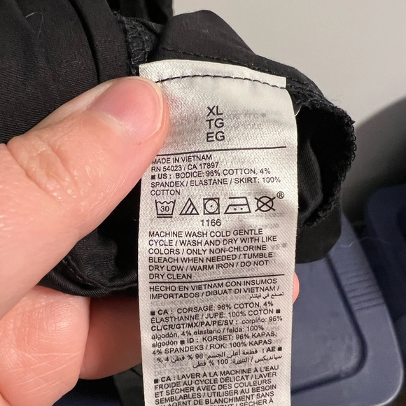 Black floor length dress - Picture 3 of 3